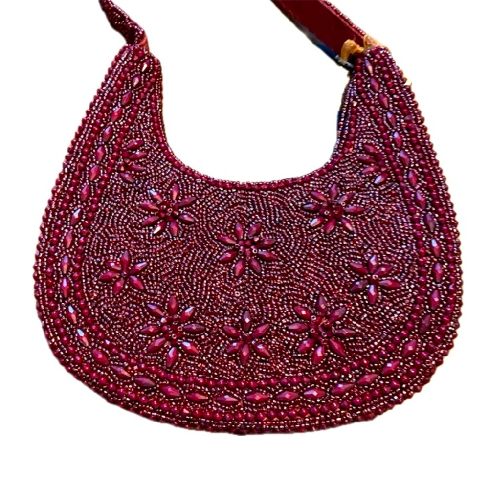 NWT ⚜️♥️⚜️ From India to you Gorgeous Burgundy Floral Beaded Purse - Picture 4 of 10